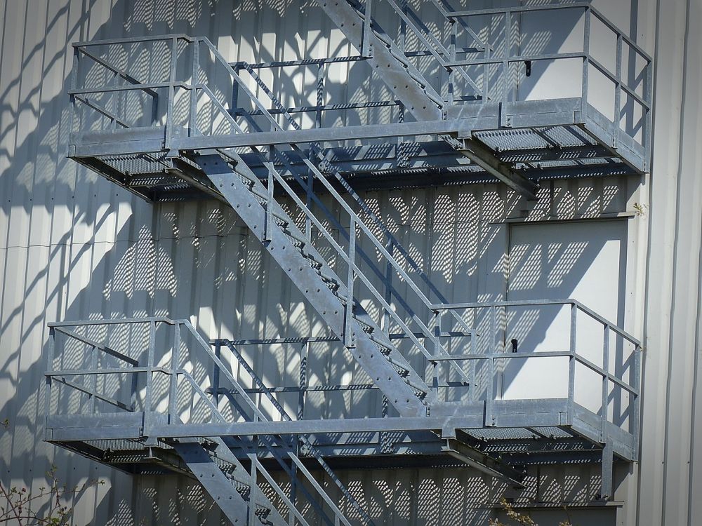 Trappetrinn av stål: En solid løsning for alle miljøer